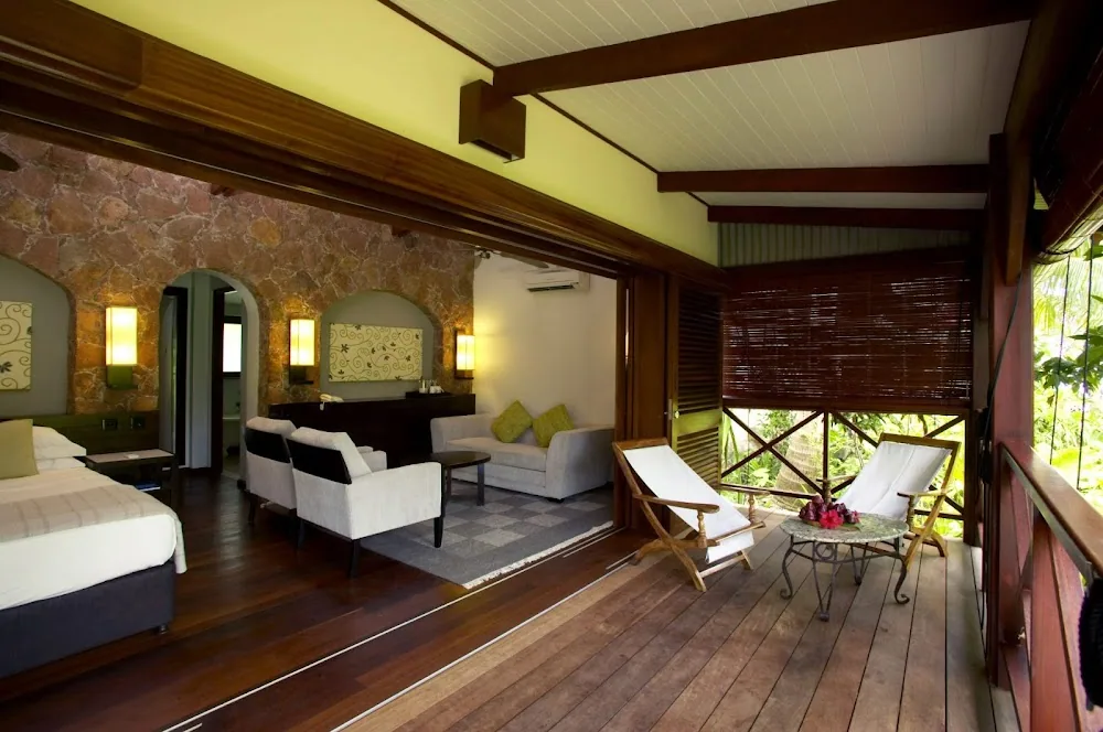 Paradise Sun Hotel, Praslin